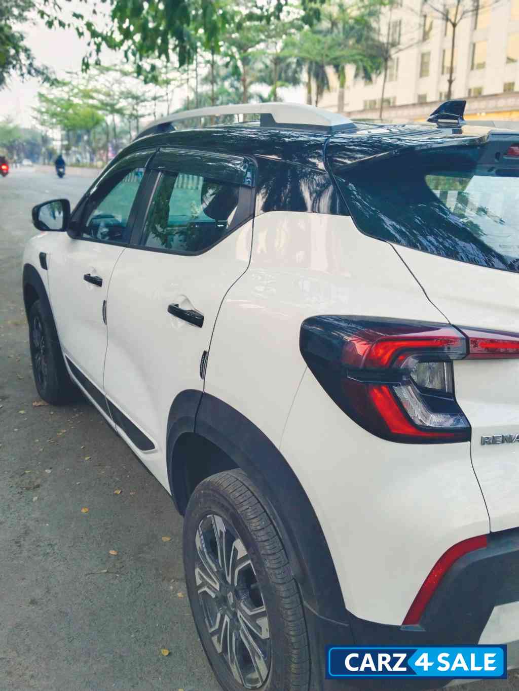 Renault Kiger RXZ Dual Tone petrol MT