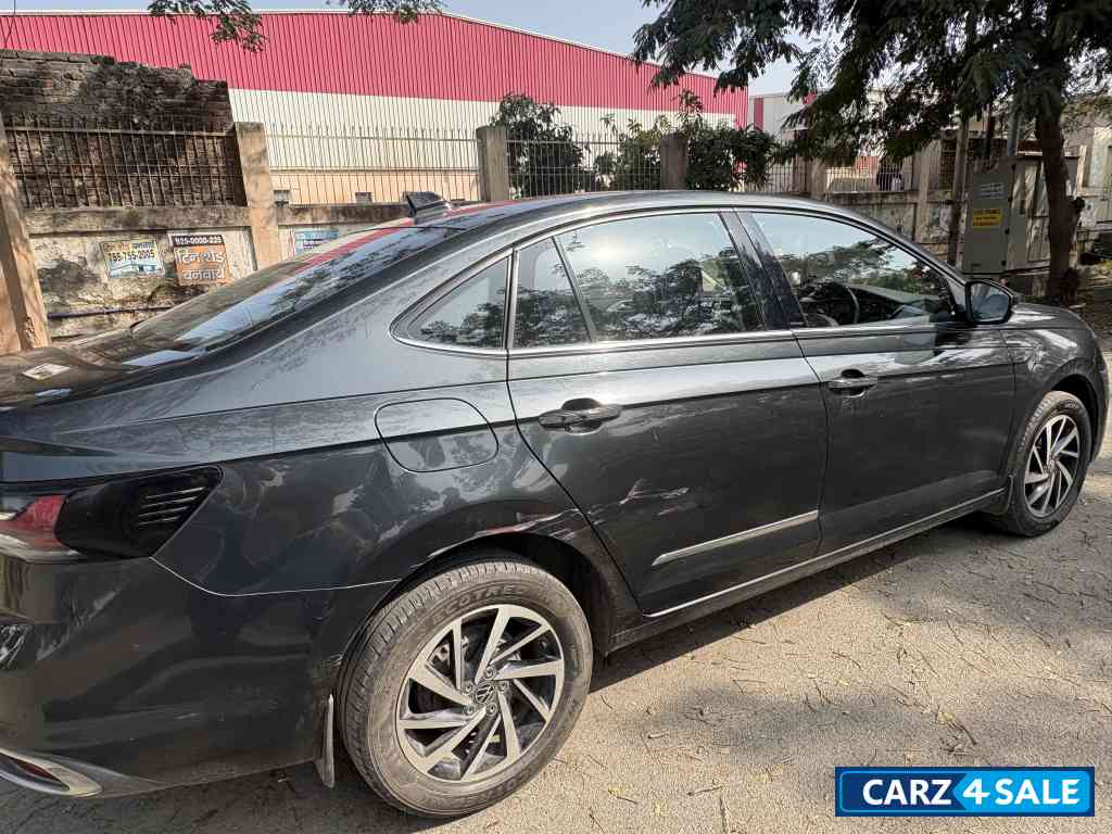 Volkswagen Virtus Topline 1.0 MT