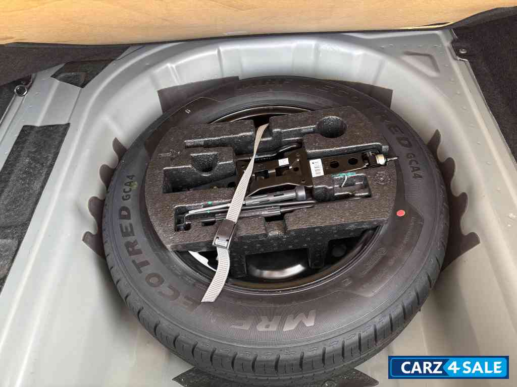 Volkswagen Virtus Topline 1.0 MT