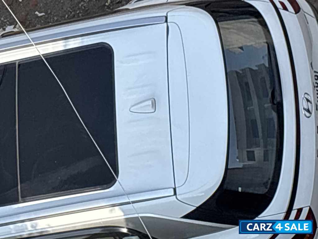 Polar White Hyundai Creta CRETA 1.5 MPI IVT SX(O)