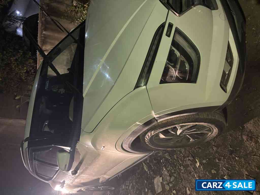 Polar White Hyundai Creta CRETA 1.5 MPI IVT SX(O) Polar White Hyundai Creta CRETA 1.5 MPI IVT SX(O)