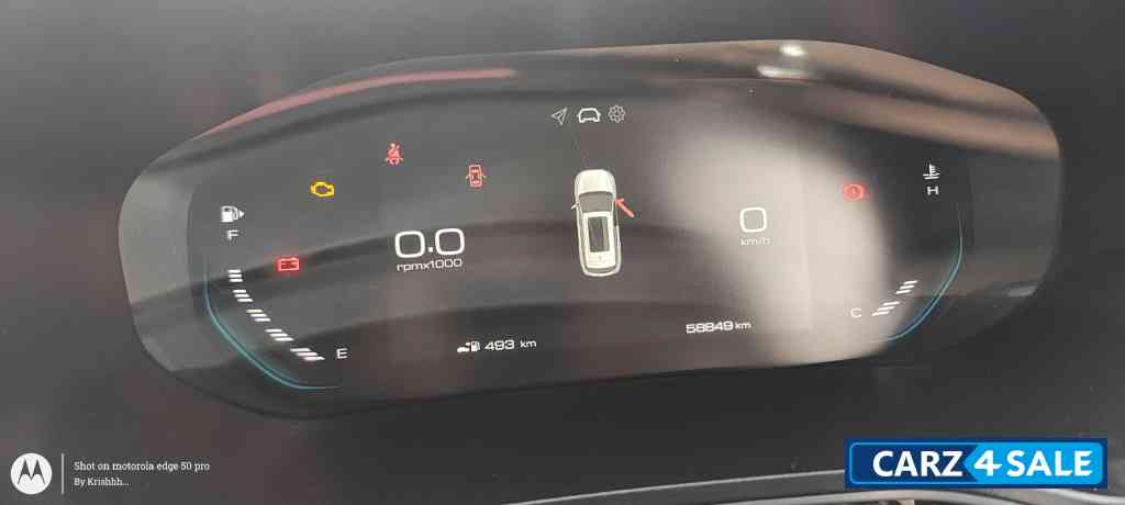 Black MG Hector Plus Sharp Pro 2.0 Diesel 6 seater Black MG Hector Plus Sharp Pro 2.0 Diesel 6 seater