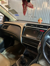 Silver Honda City VX(O)