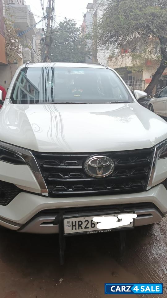 White Toyota Fortuner 4x2 Diesel Automatic