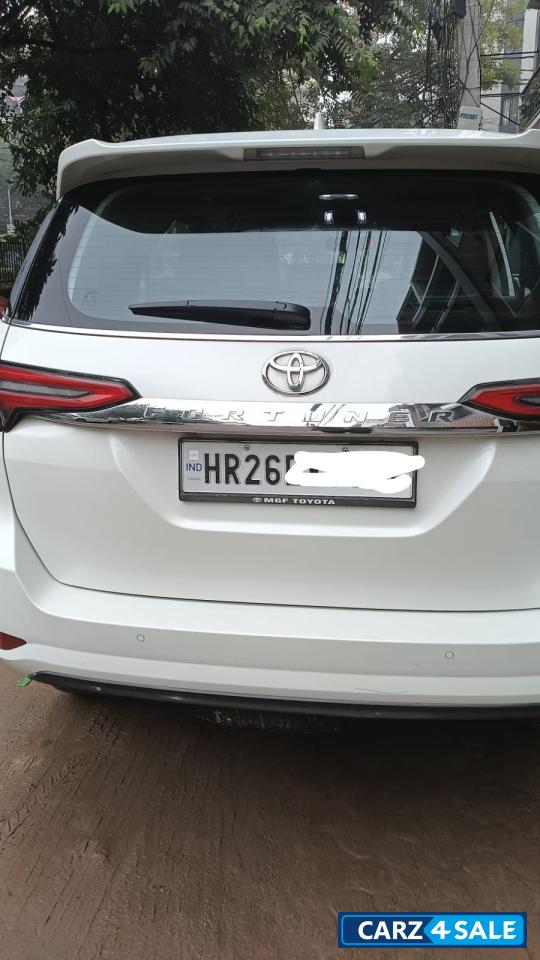White Toyota Fortuner 4x2 Diesel Automatic