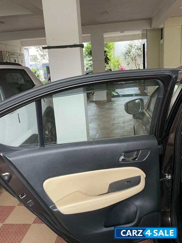 Golden Brown M Honda City i-vtec zx