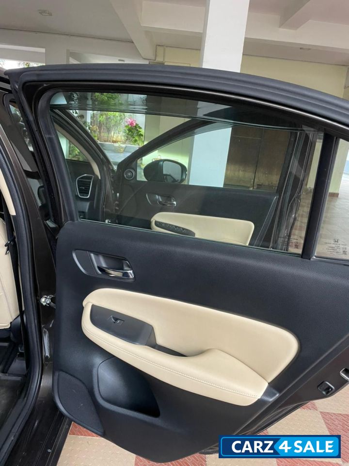 Golden Brown M Honda City i-vtec zx