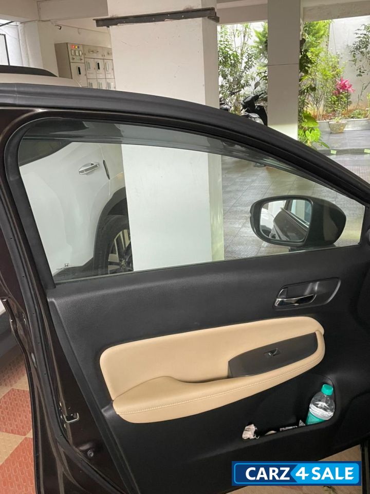 Golden Brown M Honda City i-vtec zx