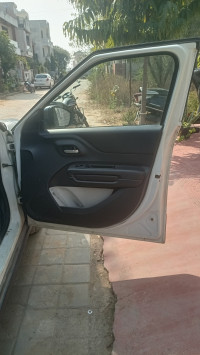 Black N White Citroen C3 1.2 feel dual tone