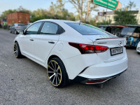 Hyundai Verna 1.5 mpi sx petrol