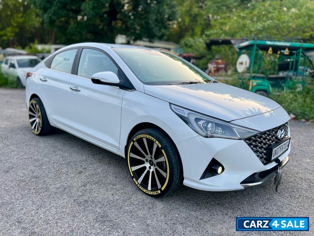 Hyundai Verna 1.5 mpi sx petrol Hyundai Verna 1.5 mpi sx petrol
