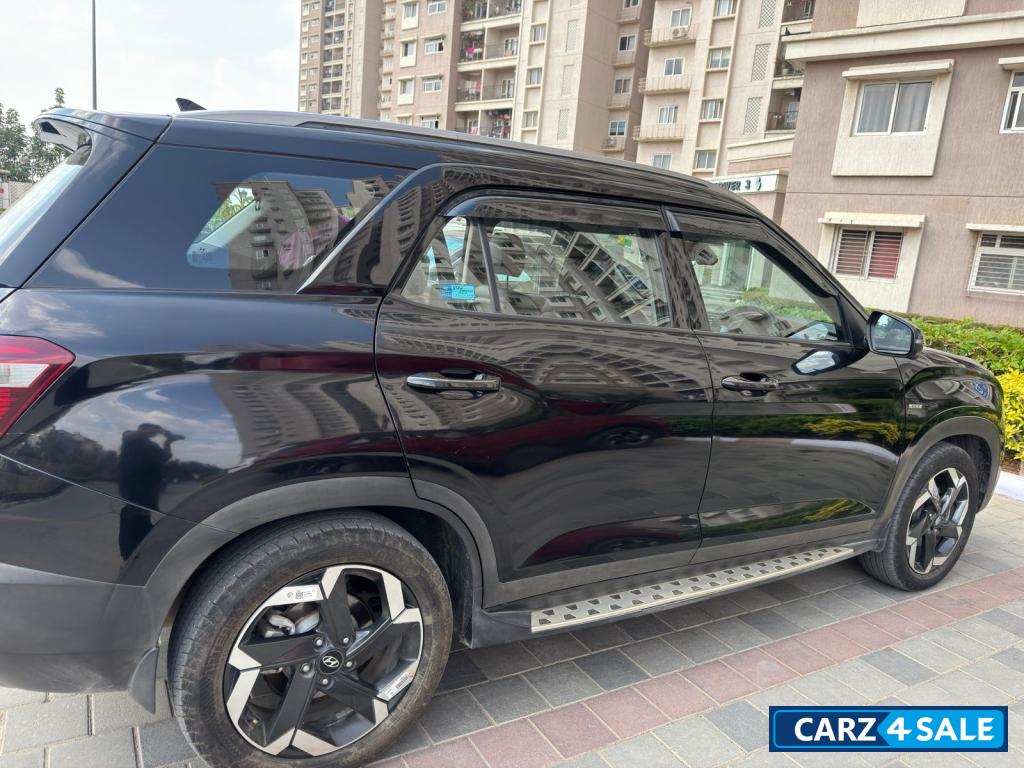 Hyundai Alcazar Signature (O) 1.5 DCT 7 seater Petrol