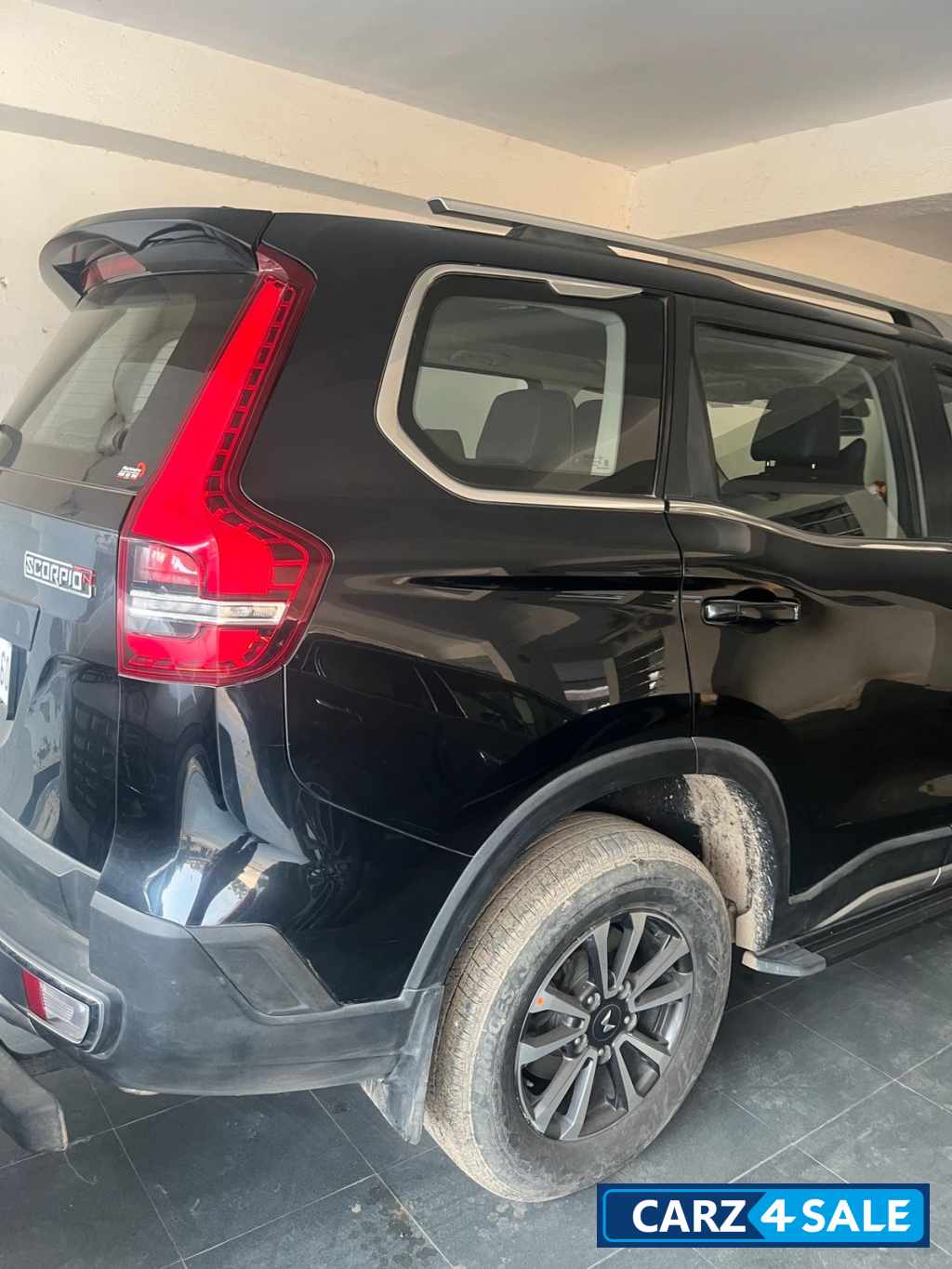 Black Mahindra Scorpio Z8 Select