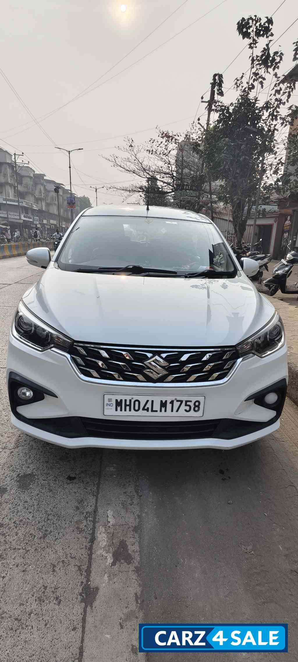 Maruti Suzuki Ertiga Zxi cng