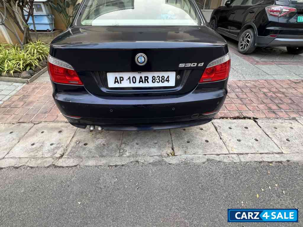 BMW 5-Series 530d sedan