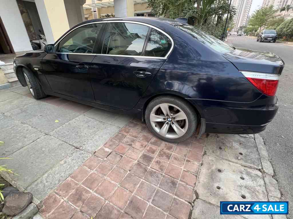 BMW 5-Series 530d sedan