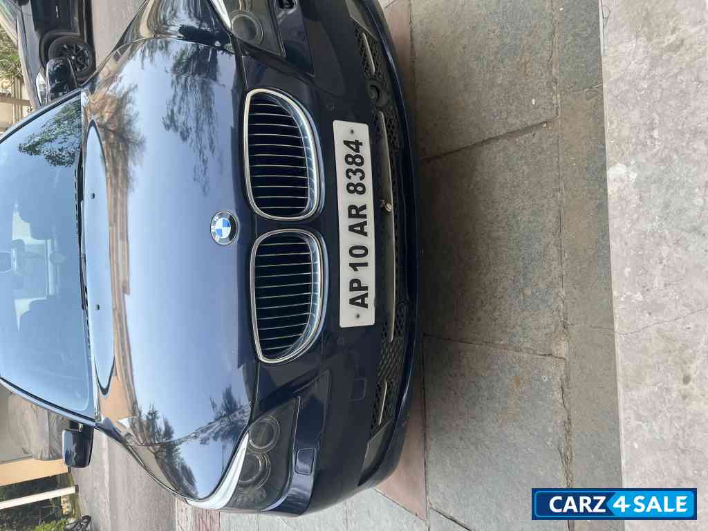 BMW 5-Series 530d sedan