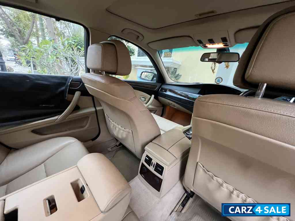 BMW 5-Series 530d sedan