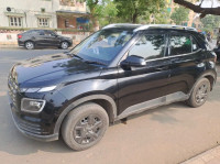 Black Hyundai Venue 1.2 KAPPA MT SX