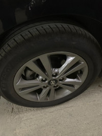 Black Hyundai  Elantra