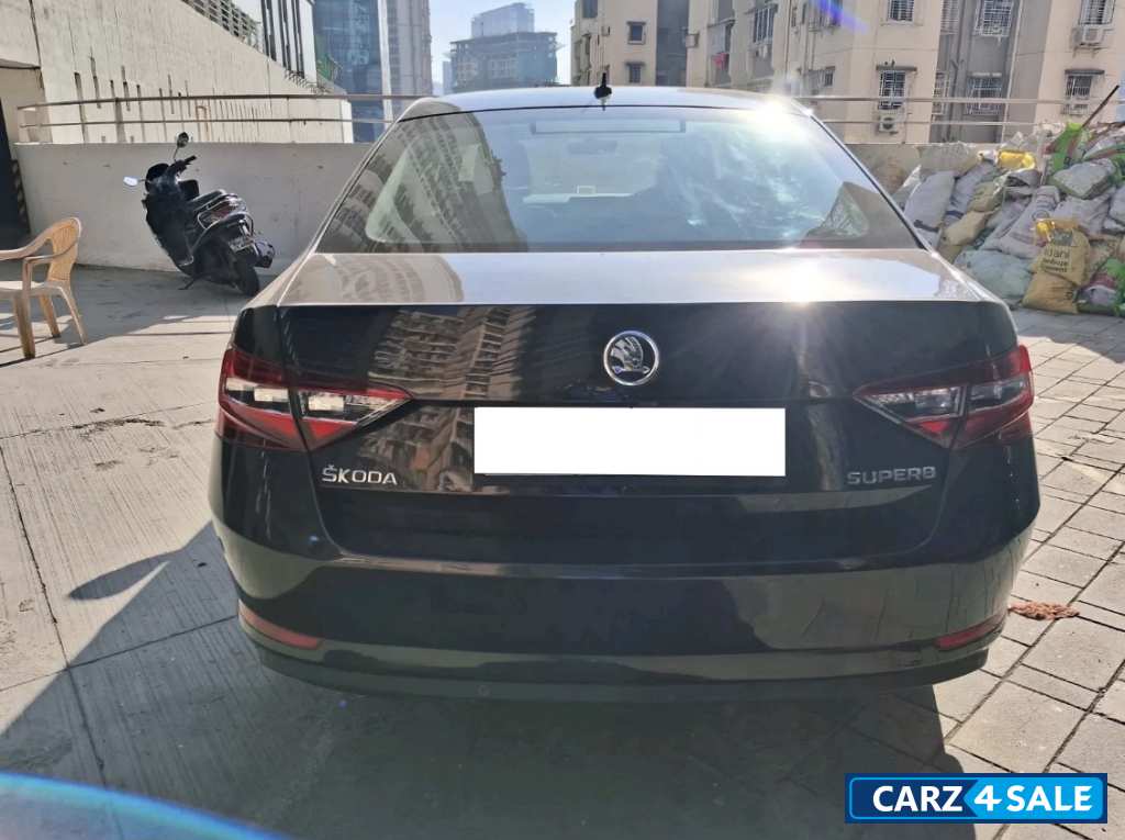 Skoda Superb style