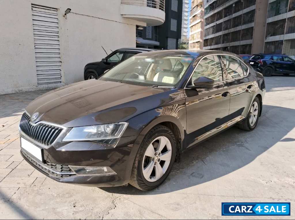 Skoda Superb style