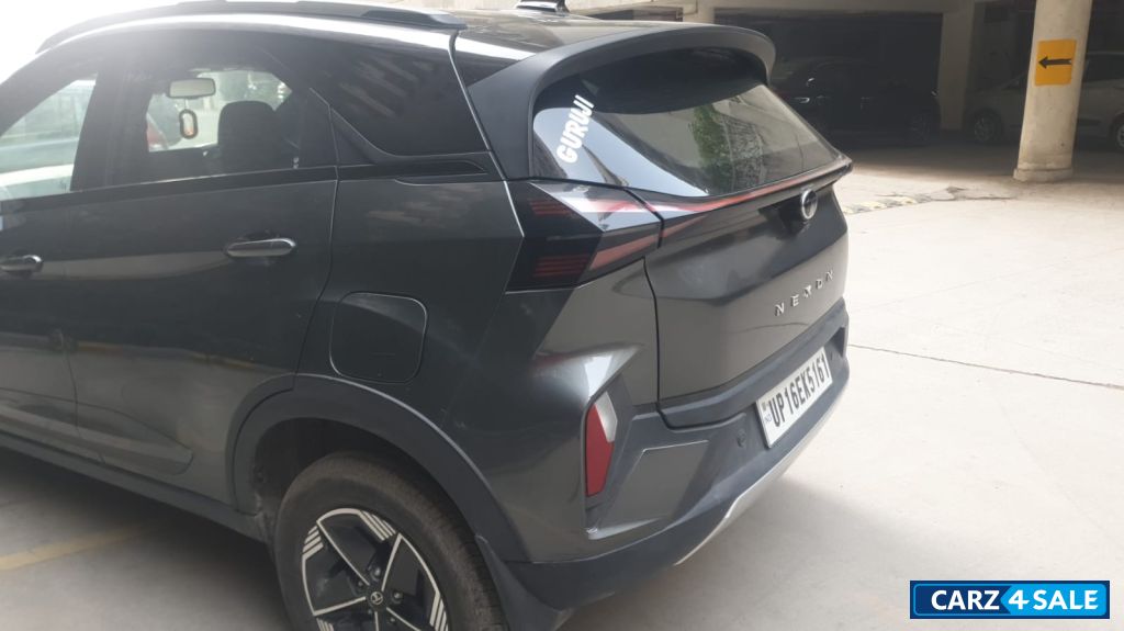 Tata Nexon Fearless Dual tone 7DT