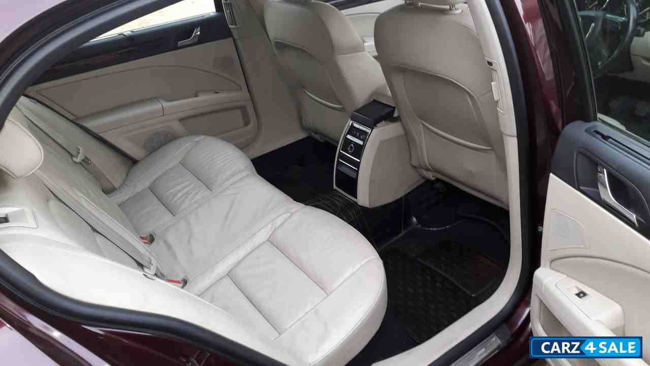 Skoda  Superb 1.8 TSI ELEGANCE