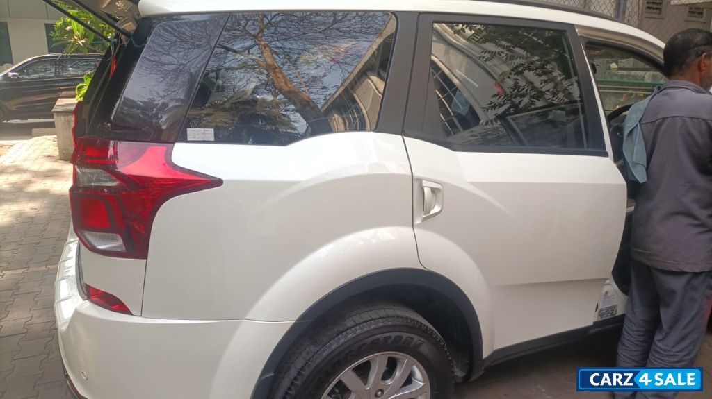 Mahindra XUV 500 W9 Manual