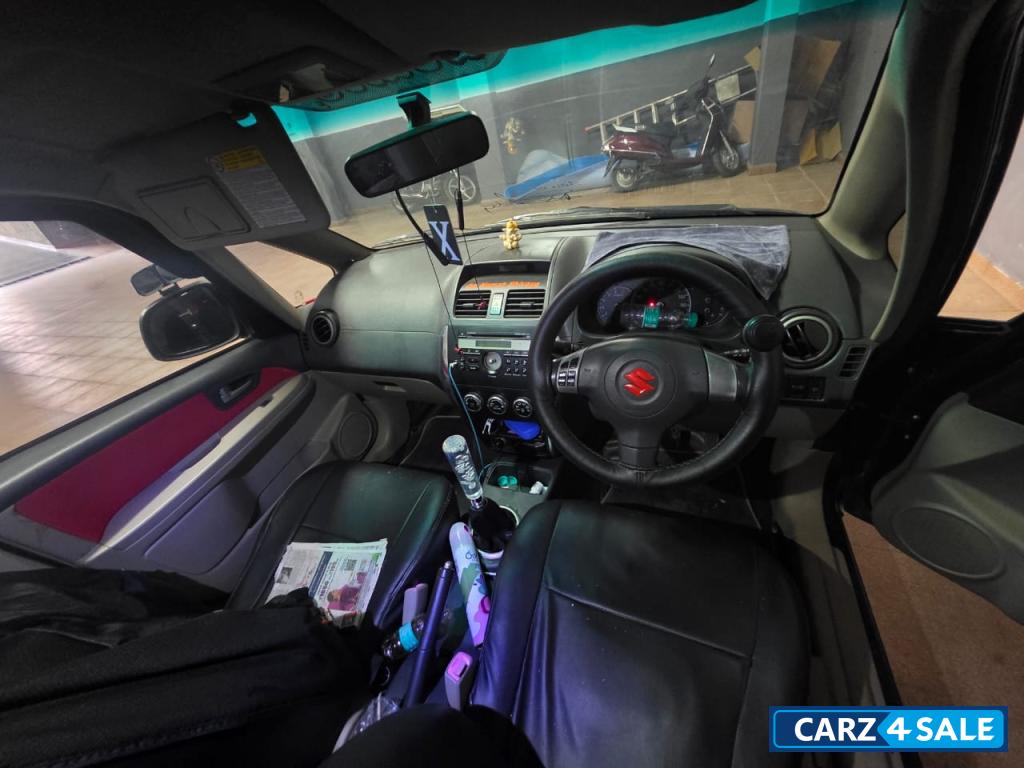 Black Maruti Suzuki SX4