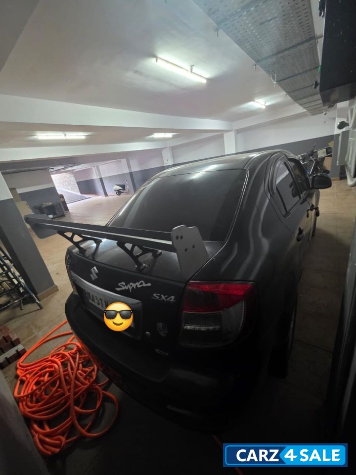 Black Maruti Suzuki SX4