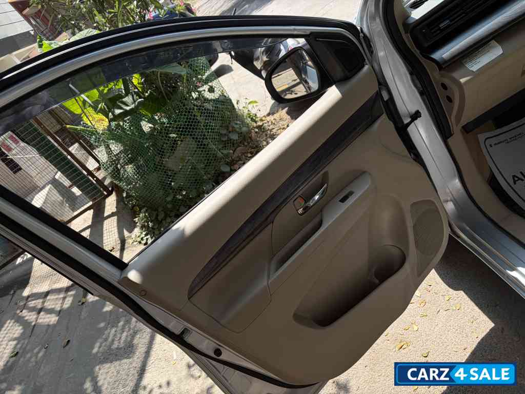 Maruti Suzuki Ertiga ZXI