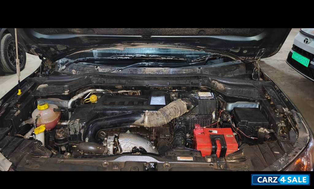 Aquagreen Mahindra XUV300 W4