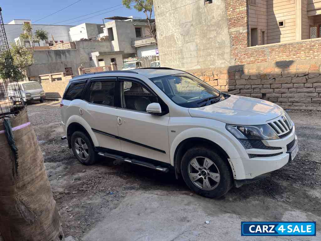 Mahindra XUV 500 W8 fwd