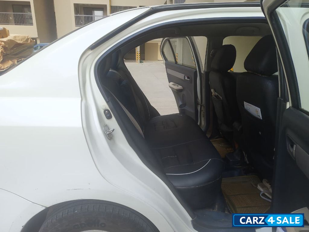 Maruti Suzuki Dzire ZXI