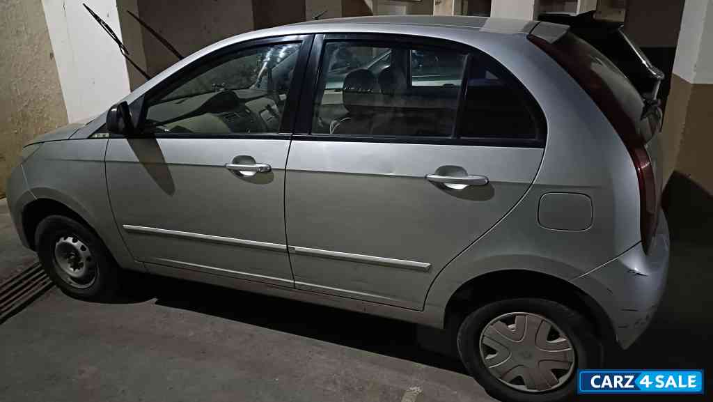 Silver Tata Indica Aura safire