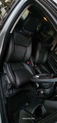 Alabaster Silver Honda WR-V VX