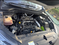 White Mahindra XUV700 AX7L D AT AWD