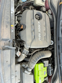 Hyundai Verna 1.6 CRDi SX +