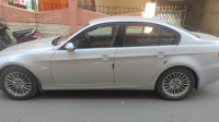 Silver BMW 3-Series 320d