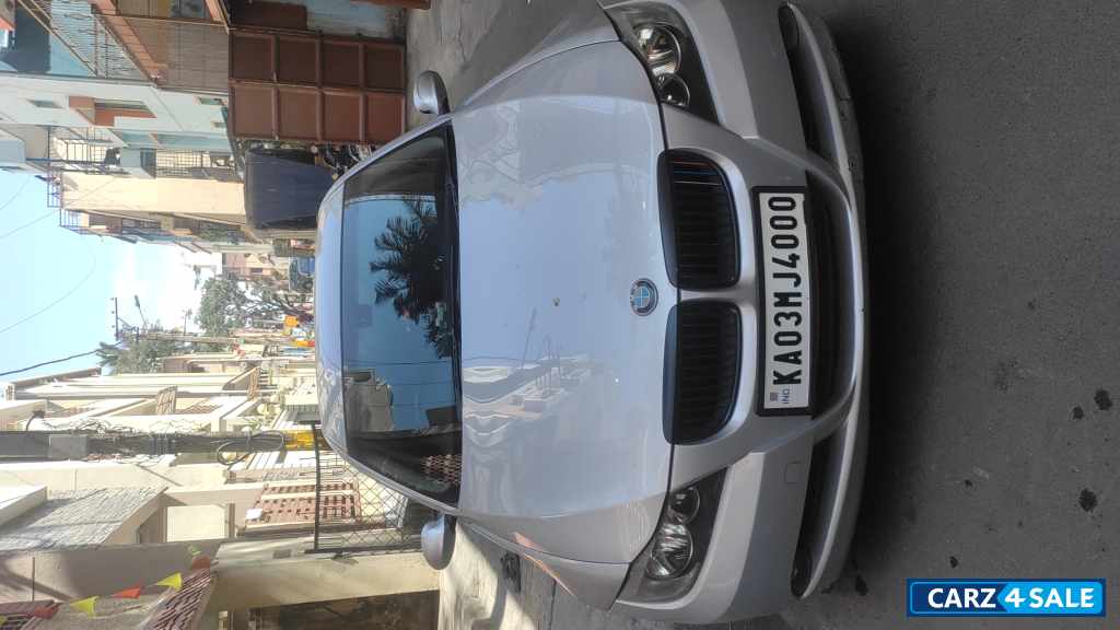 Silver BMW 3-Series 320d