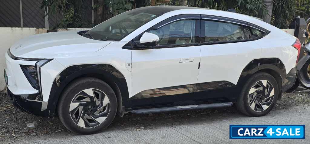 While Evest Mahindra XEV 9S Xuv 9E 79 Kw