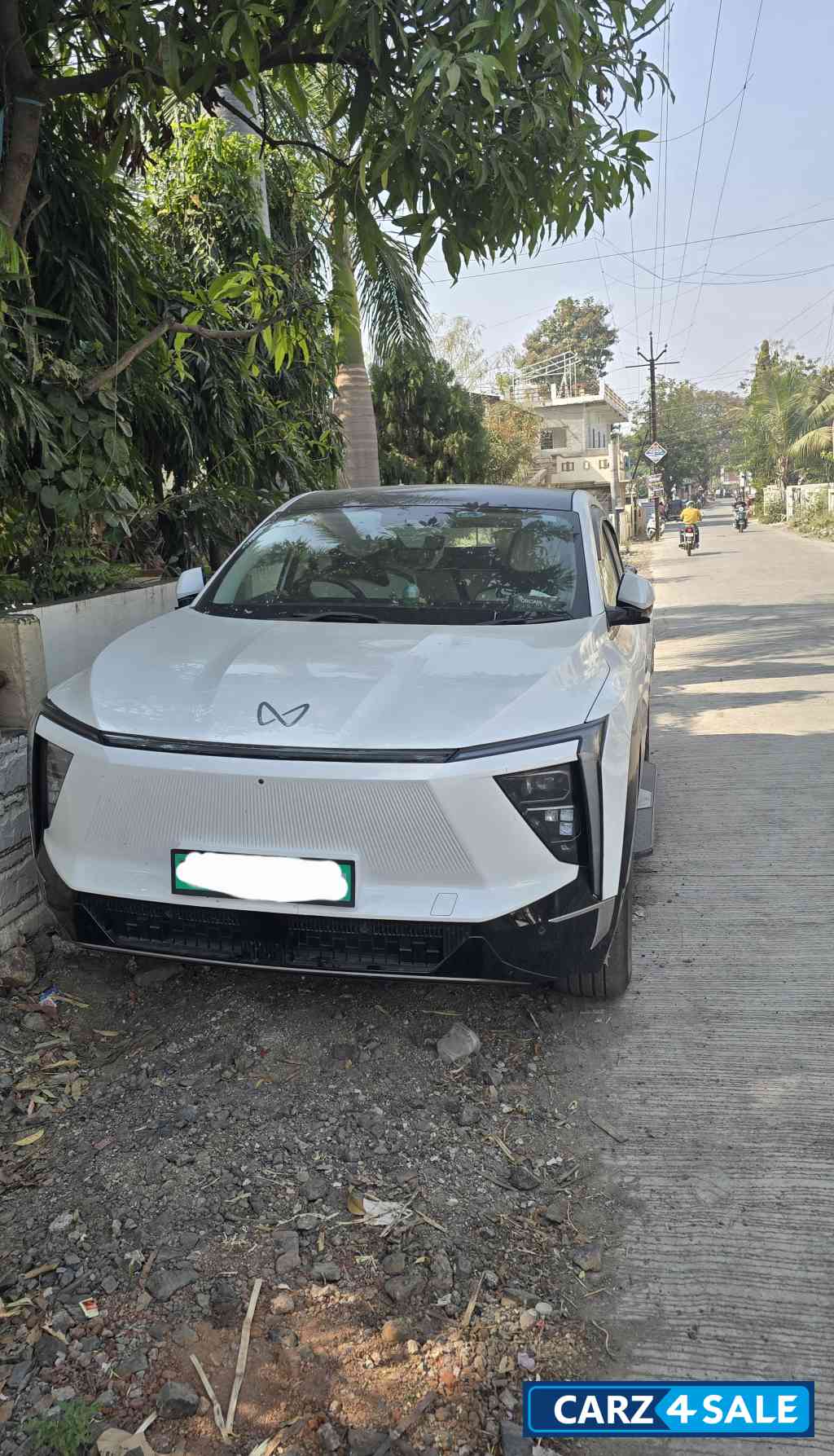 While Evest Mahindra XEV 9S Xuv 9E 79 Kw While Evest Mahindra XEV 9S Xuv 9E 79 Kw