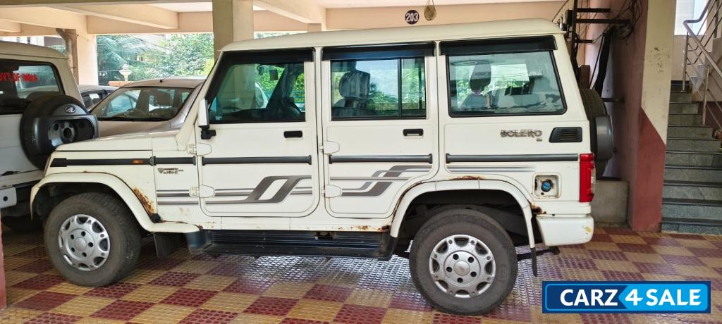 Diamond White Mahindra Bolero B6 BS-VI