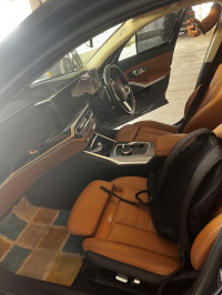 Carbon Black BMW 3-Series Glen Limousine Sports version