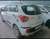 White Hyundai i10 Grand i10 sportz