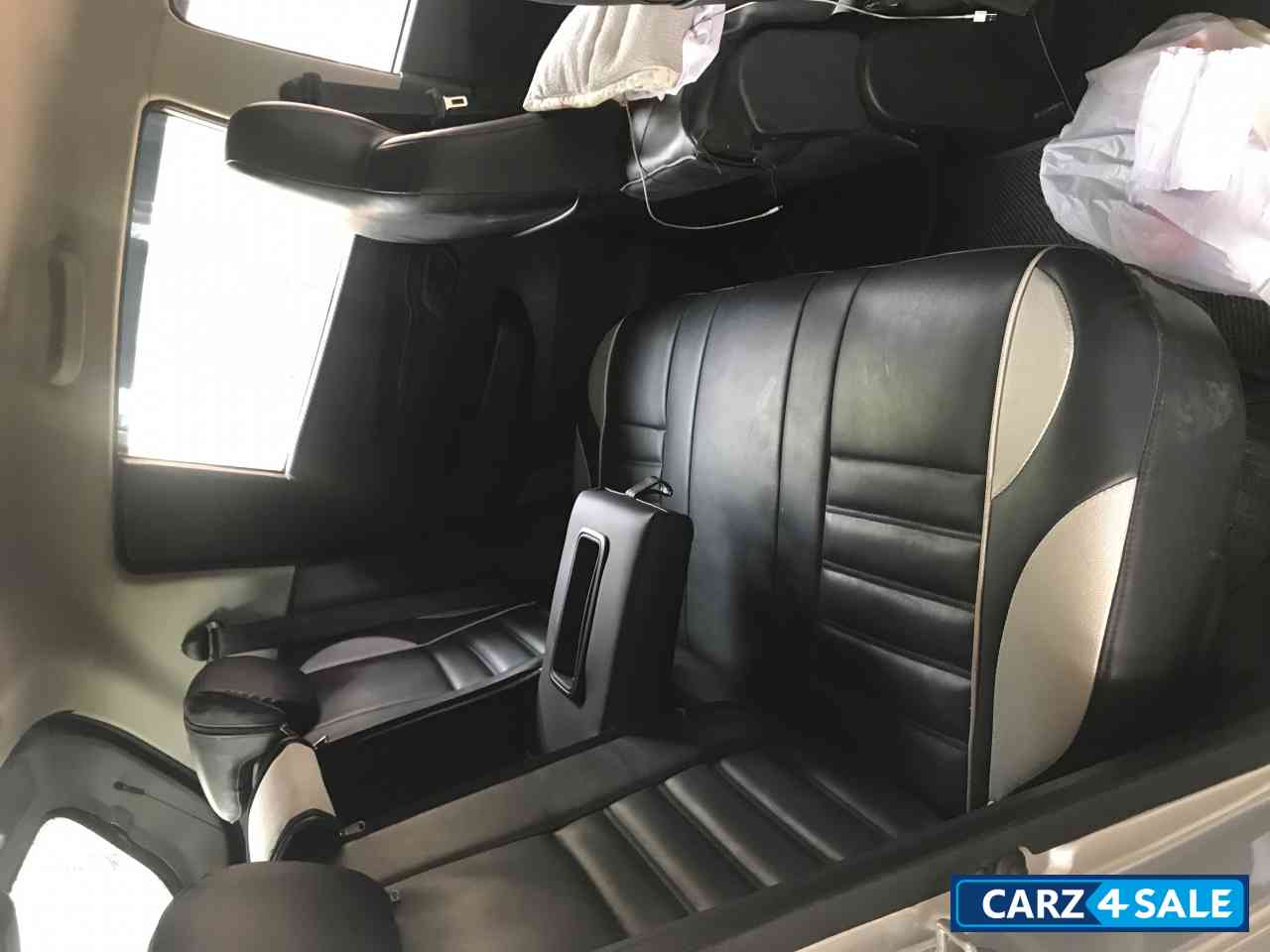 Blkslr Mahindra KUV100 Kuv100NXTK8G80