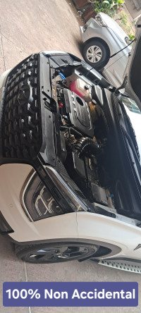 White Hyundai Alcazar Signature Adventure