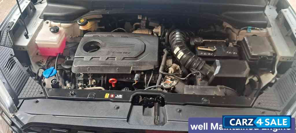 White Hyundai Alcazar Signature Adventure