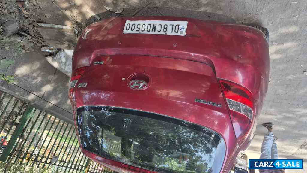 Berry Red Hyundai i20 Magna